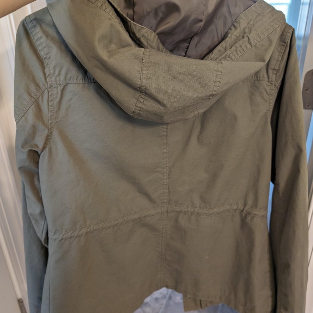 Green jacket - Picture 2 of 3